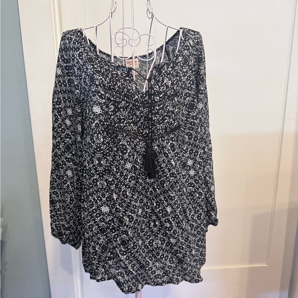 EUC Mossimo Supply Co.BOHO Floral Tunic